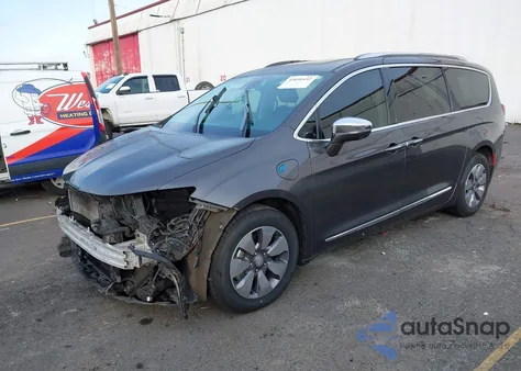 2019 Chrysler Pacifica Hybrid Limited from USA, damaged, VIN 2C4RC1N73KR681595